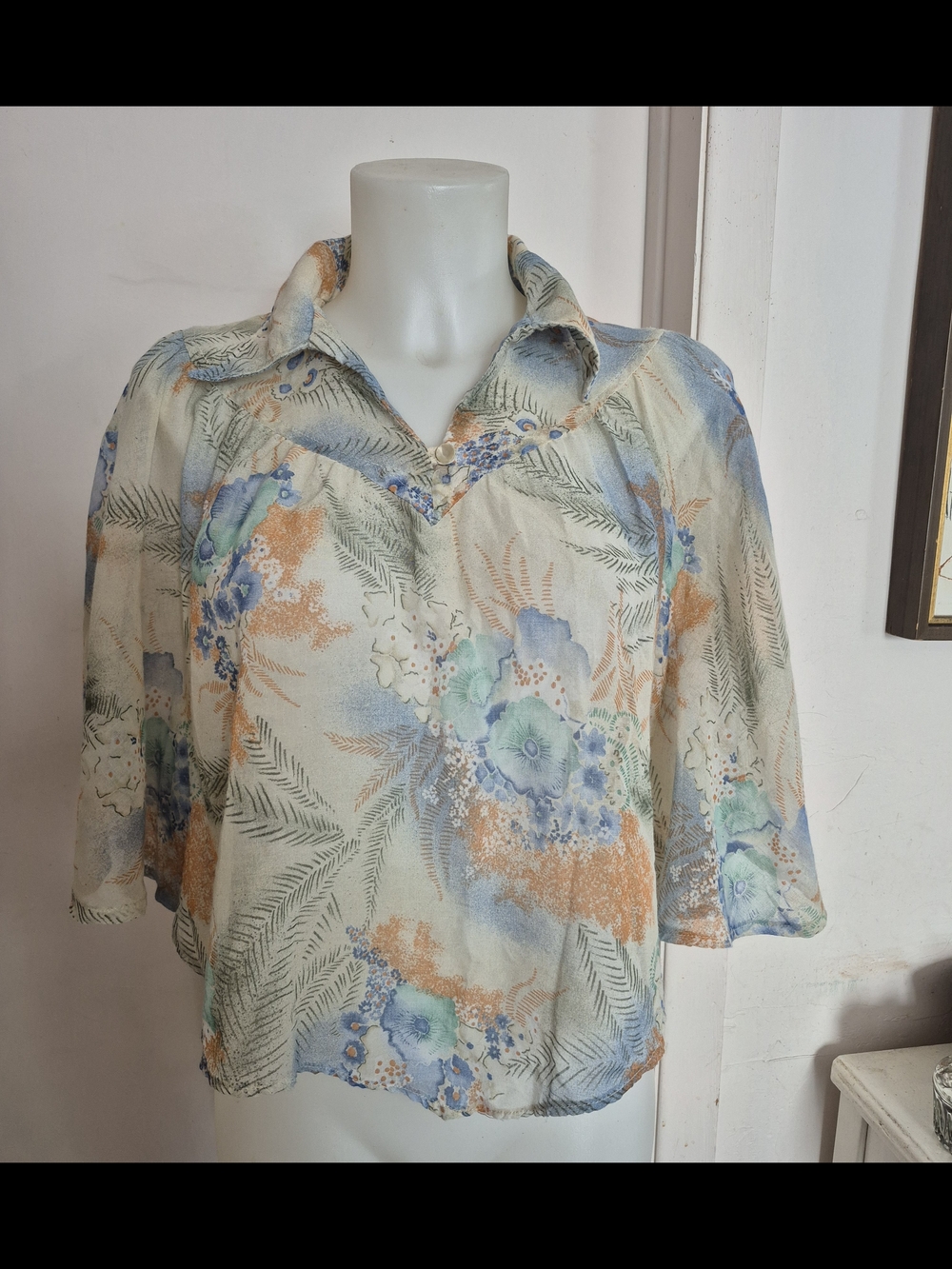 Vintage 70s Floral Pastel Collared Women's Blouse Cape - Cream Blue